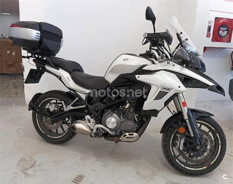 Benelli TRK 502 – Vista 4
