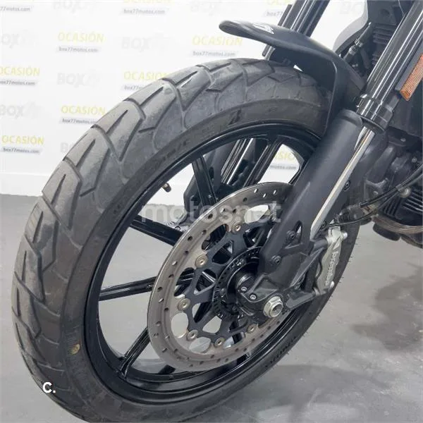 Ducati Scrambler – Vista 19
