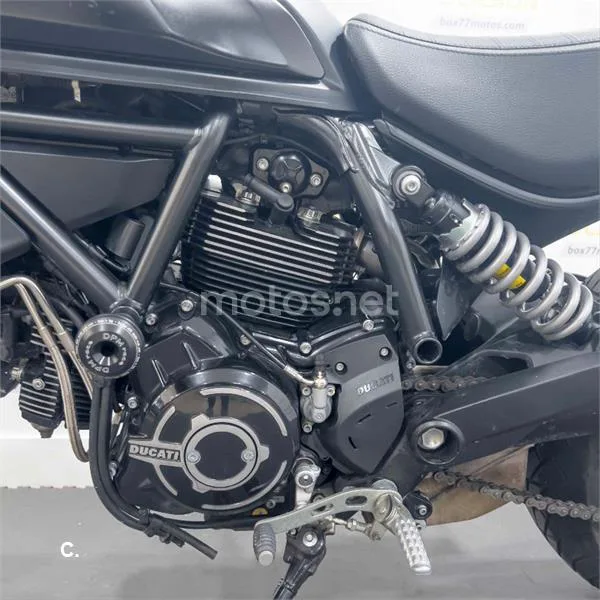 Ducati Scrambler – Vista 21