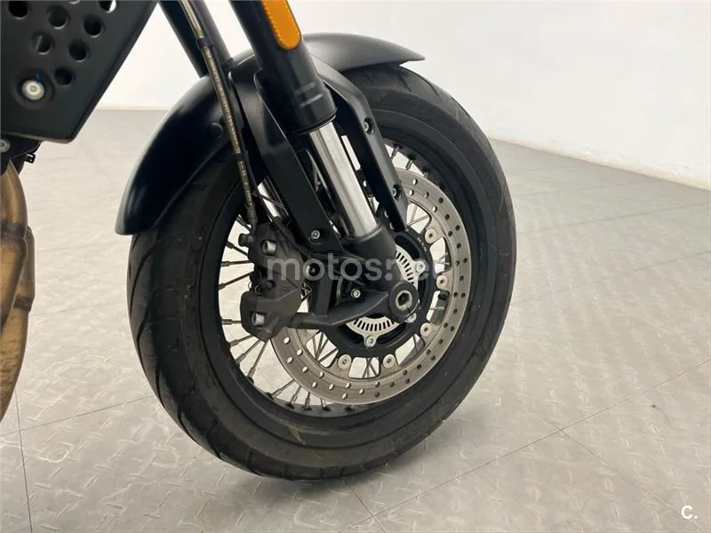 Brixton Crossfire 500 – Vista 11