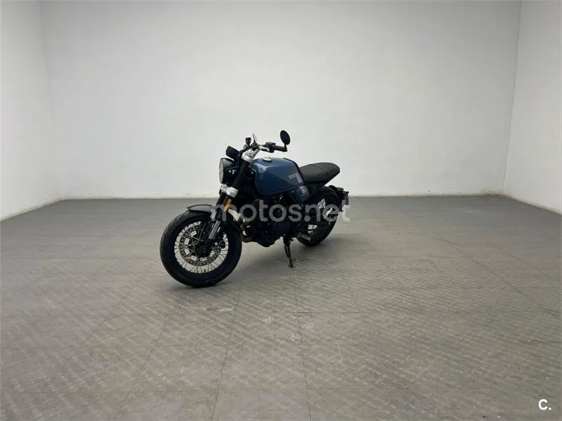 Brixton Crossfire 500 – Vista 4