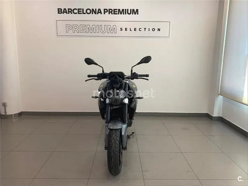BMW F 900 R – Vista 3