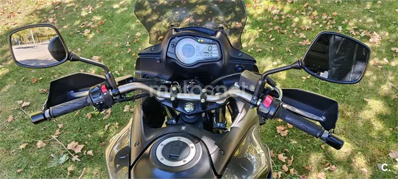 Suzuki V-Strom 650 – Vista 4