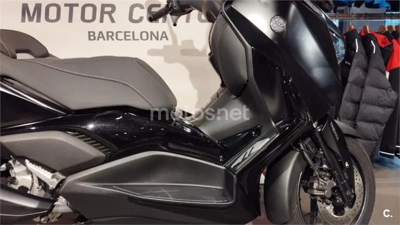 Yamaha XMAX 300 – Vista 15