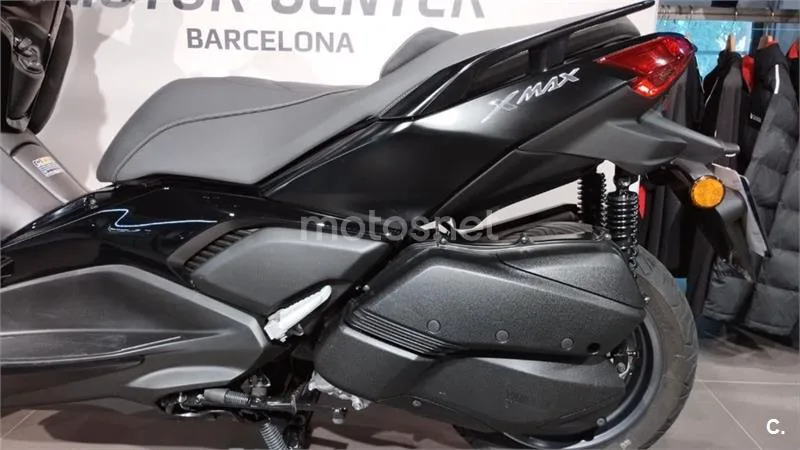 Yamaha XMAX 300 – Vista 4