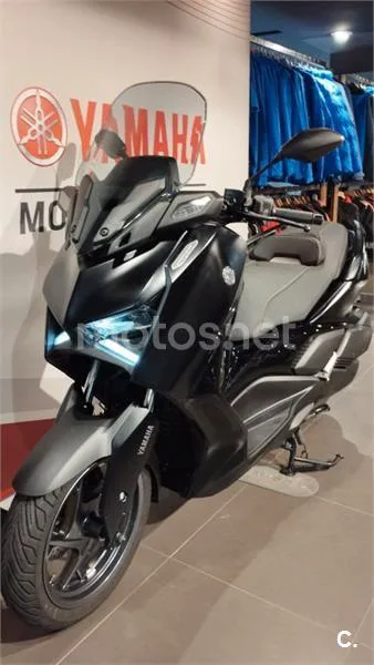 Yamaha XMAX 300 – Vista 9