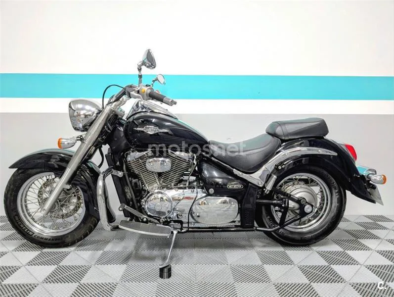Suzuki Intruder C800C – Vista 5