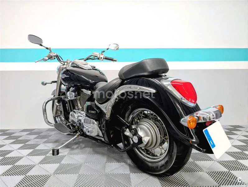 Suzuki Intruder C800C – Vista 6