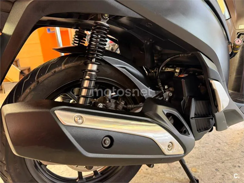 Honda SH 125i – Vista 14
