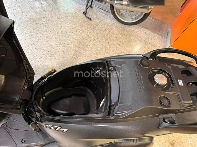 Honda SH 125i – Vista 18