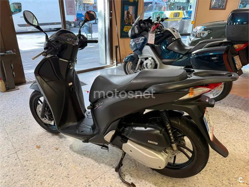 Honda SH 125i – Vista 10