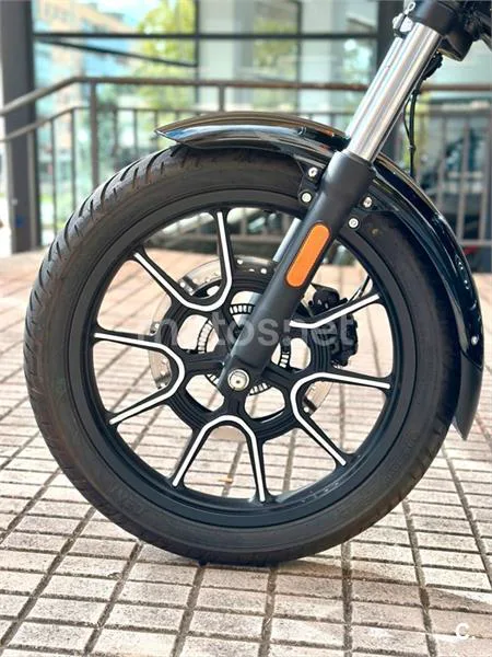 Royal Enfield Meteor 350 – Vista 16