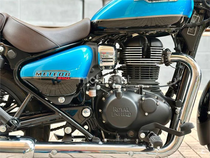 Royal Enfield Meteor 350 – Vista 17
