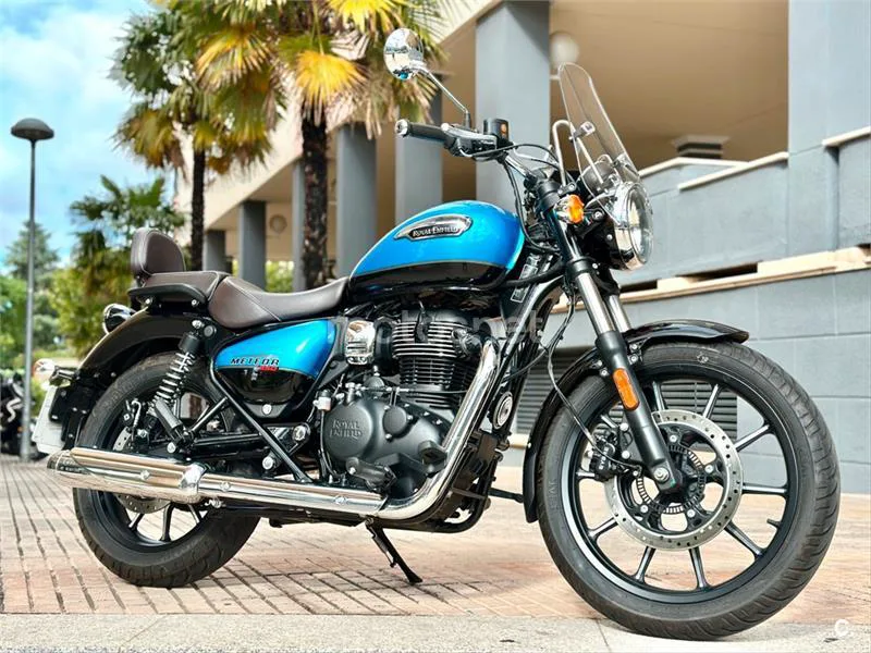 Royal Enfield Meteor 350 – Vista 21