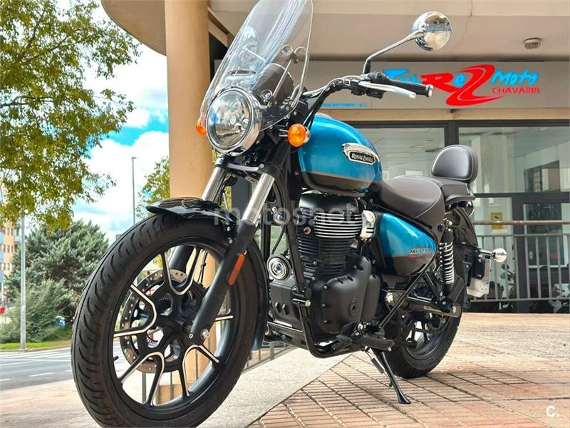 Royal Enfield Meteor 350 – Vista 35