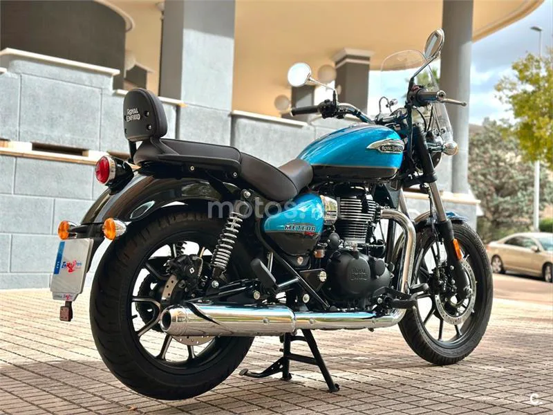 Royal Enfield Meteor 350 – Vista 37
