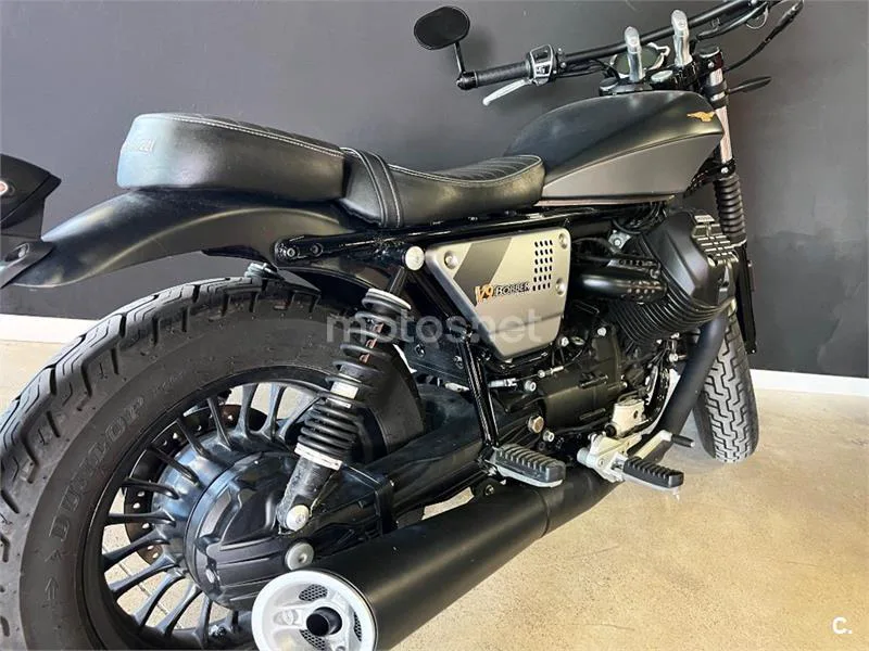 Moto Guzzi V9 – Vista 15