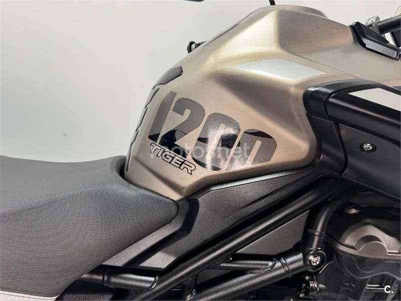 Triumph Tiger 1200 – Vista 8