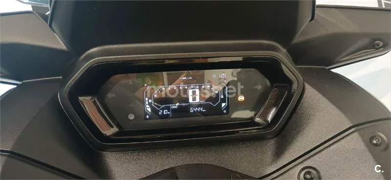 Yamaha XMAX 125 – Vista 3