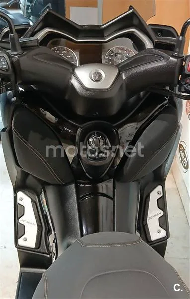 Yamaha XMAX 125 – Vista 8