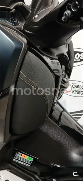 Yamaha XMAX 125 – Vista 9