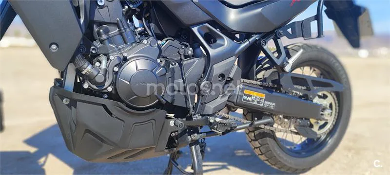 Honda XL 750 Transalp – Vista 19