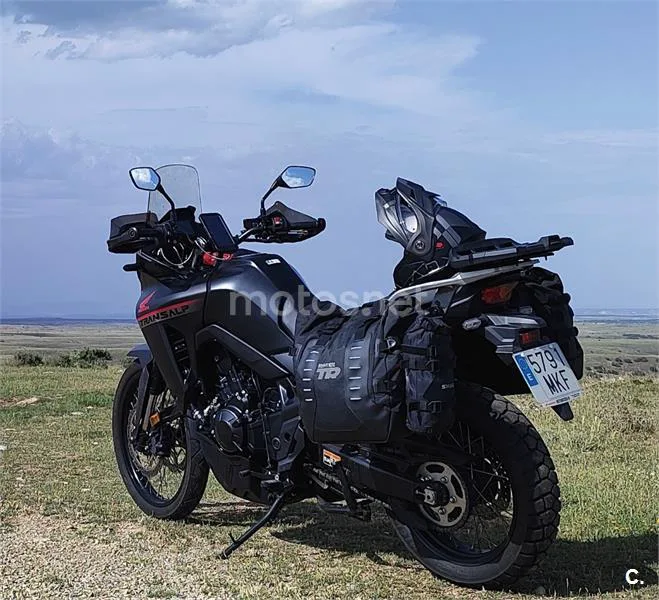 Honda XL 750 Transalp – Vista 25
