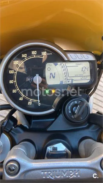 Triumph Scrambler 400 X - Vista 8
