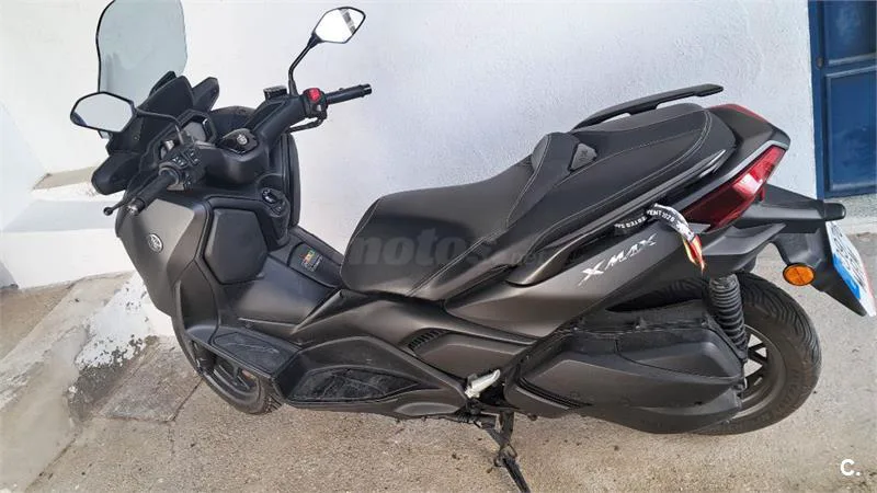 Yamaha XMAX 300 – Vista 4