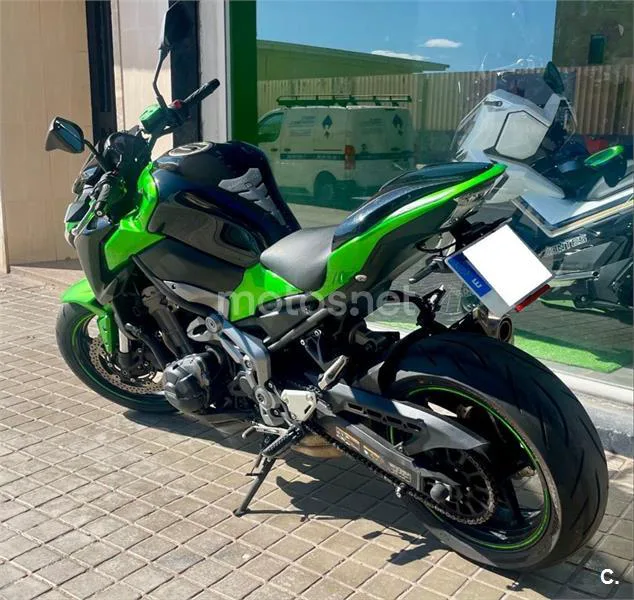 Kawasaki Z900 – Vista 4