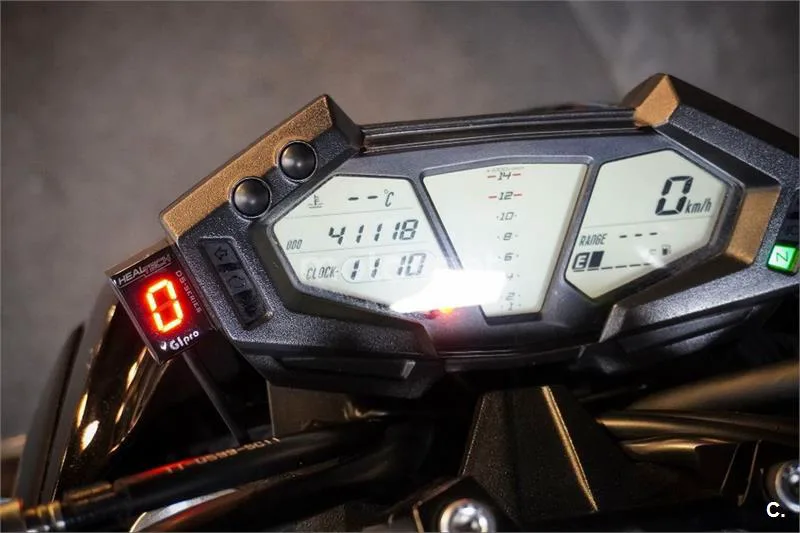 Kawasaki Z800 – Vista 17
