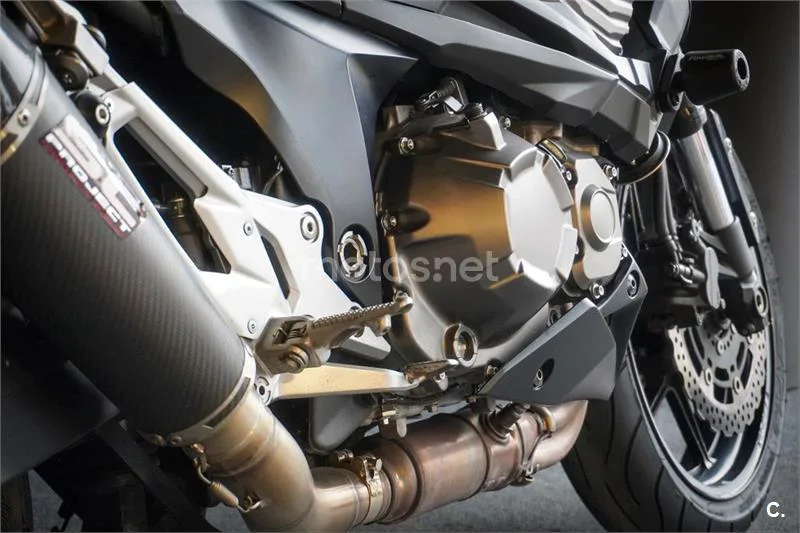 Kawasaki Z800 – Vista 5