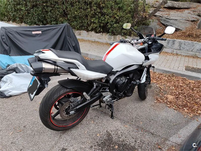 Yamaha FZ6 S S2 – Vista 2