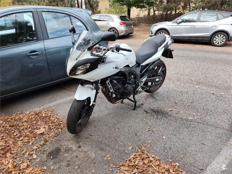 Yamaha FZ6 S S2 – Vista 3