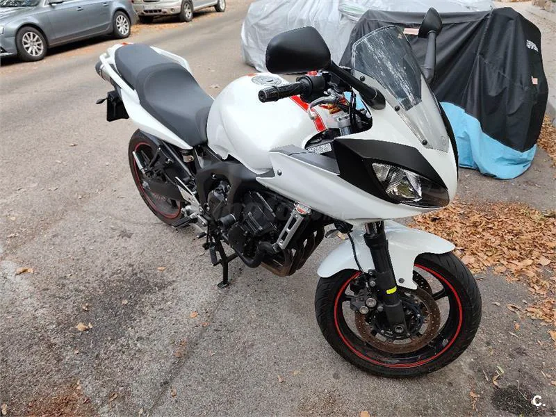 Yamaha FZ6 S S2 – Vista 4