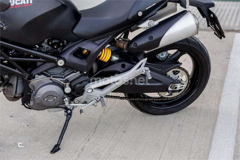 Ducati Monster 696 – Vista 8