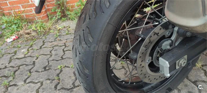 Suzuki V-Strom 650 XT – Vista 10