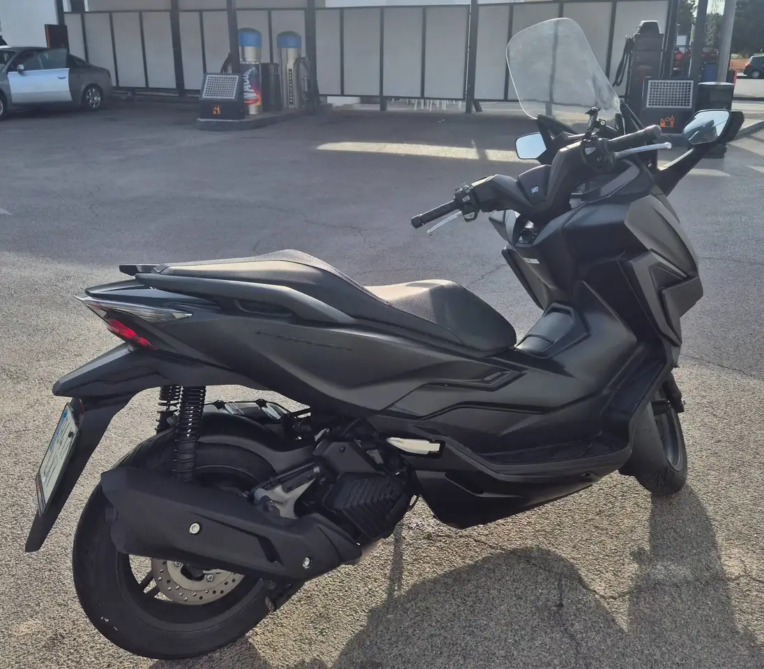Honda Forza 125 – Vista 9