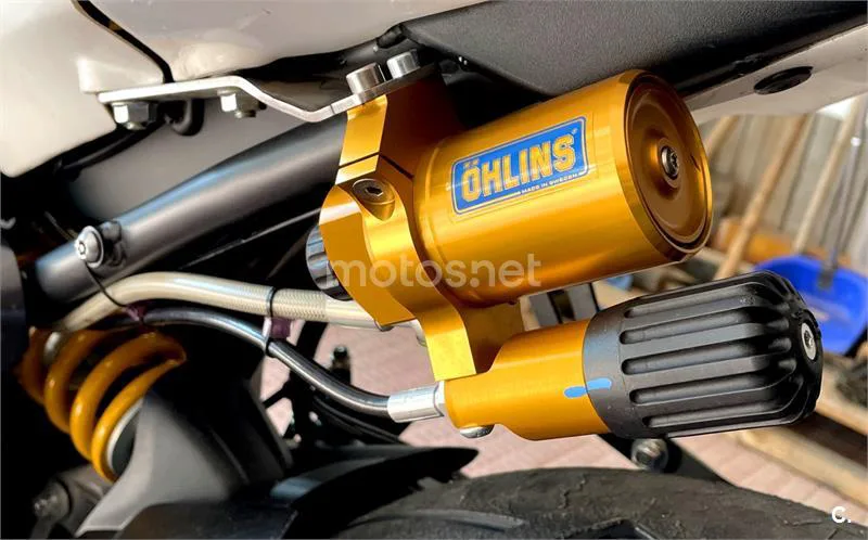 Yamaha R7 – Vista 8