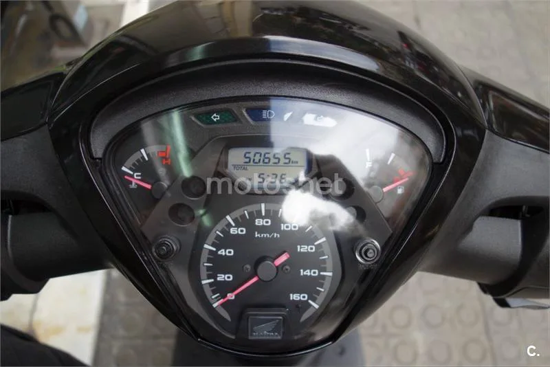 Honda SH 125i – Vista 11