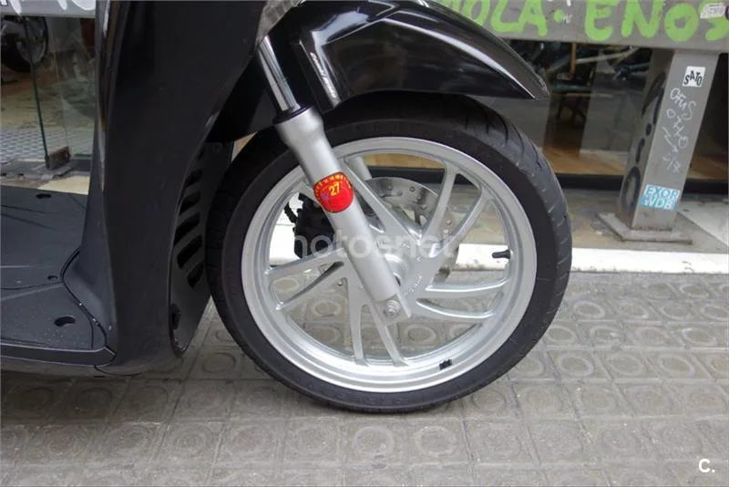 Honda SH 125i – Vista 13