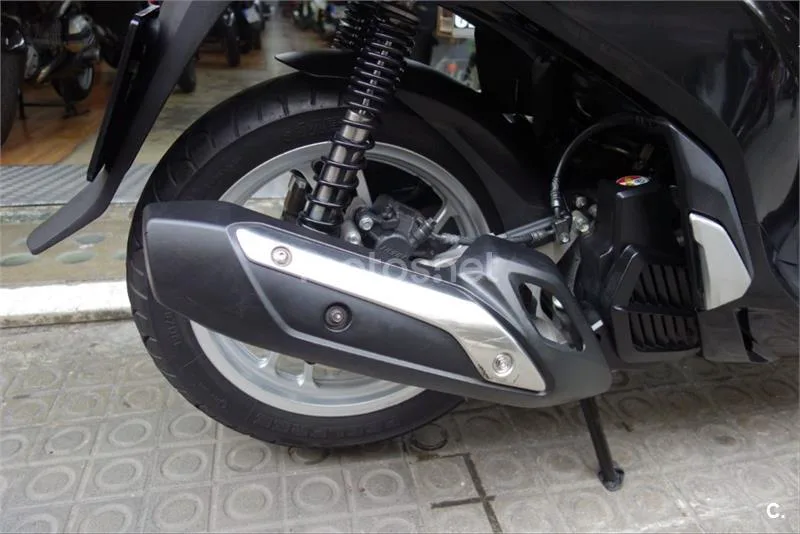 Honda SH 125i – Vista 14