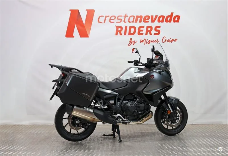 Honda NT1100 – Vista 11