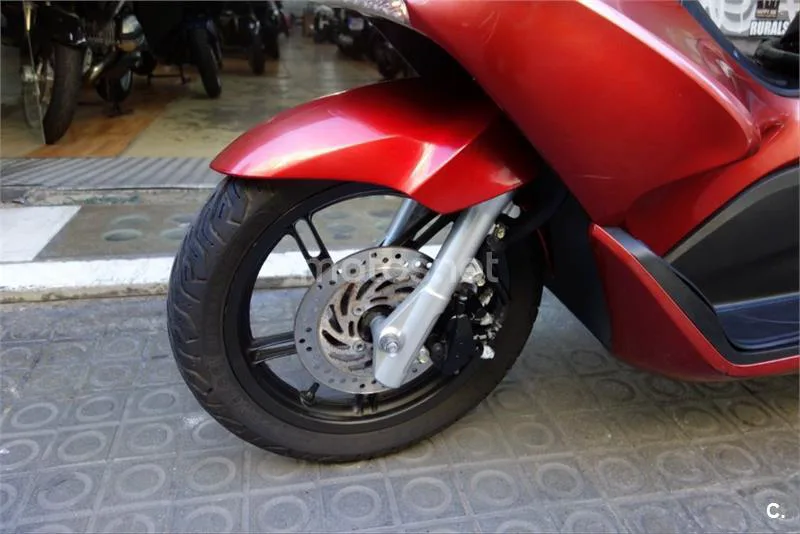 Honda PCX 125 – Vista 14
