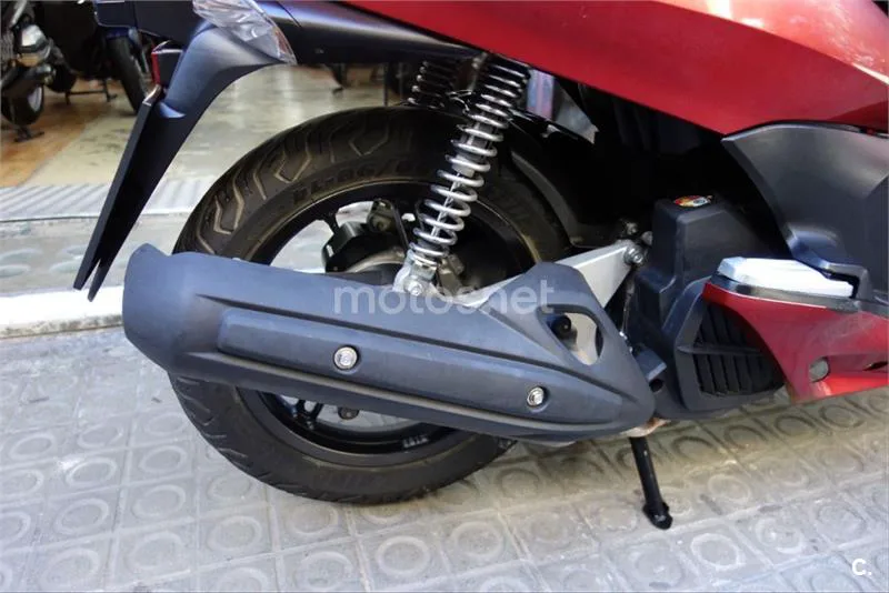 Honda PCX 125 – Vista 3
