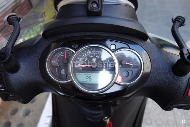 Piaggio Beverly 300 – Vista 6