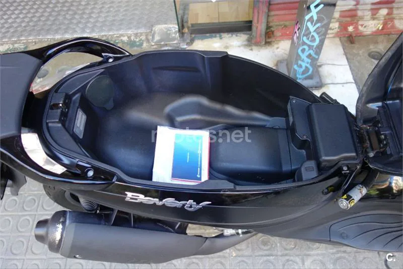 Piaggio Beverly 300 – Vista 8