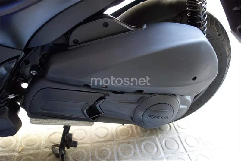 Piaggio Beverly 300 – Vista 10