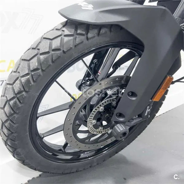 KTM 390 – Vista 11
