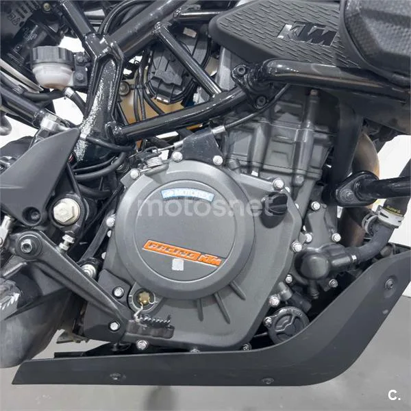 KTM 390 – Vista 14